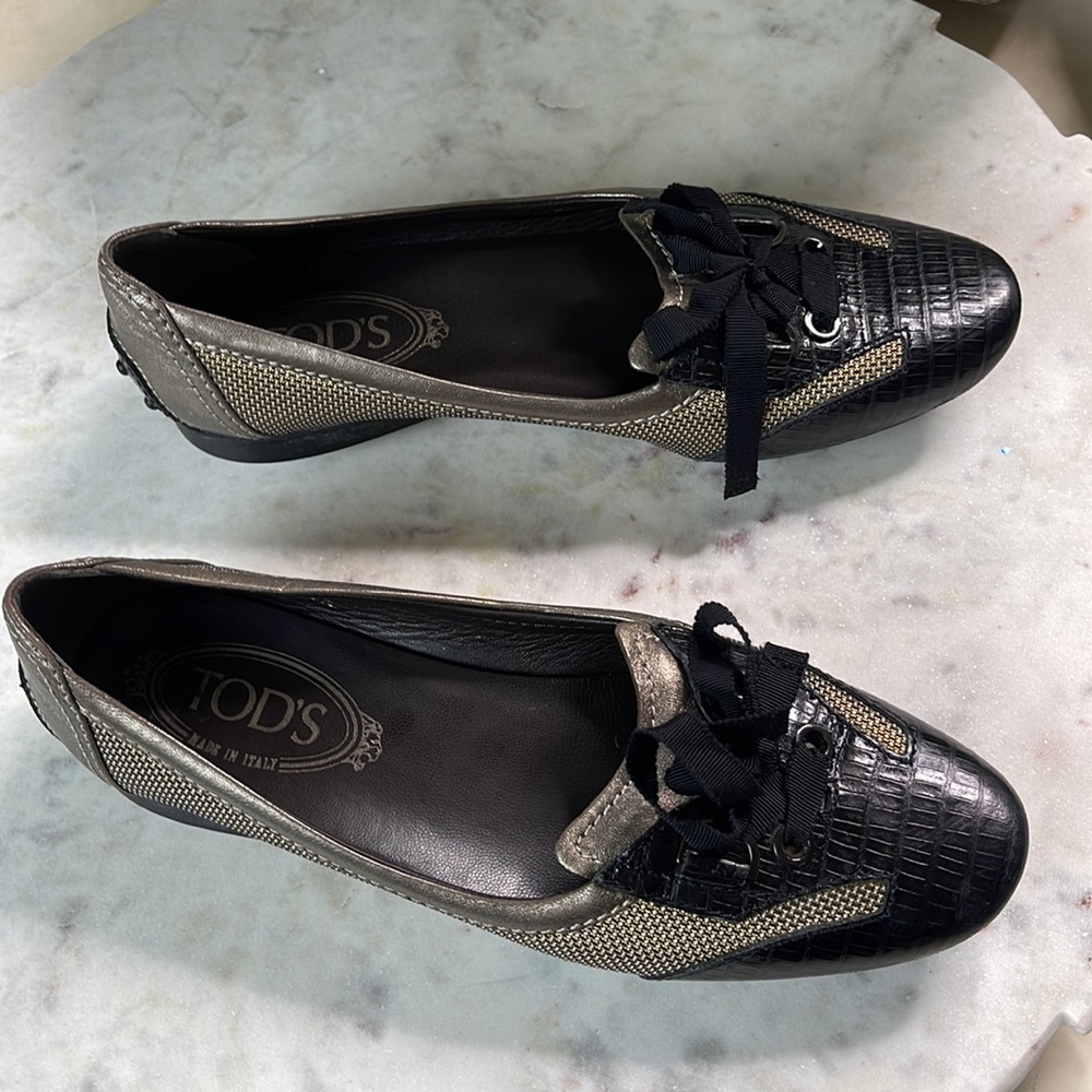 Tod's
Tod's Multicolor Leather, Fabric And Lizard Embossed Leather Lace Bow